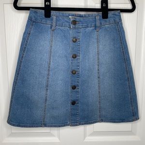 button fly denim mini skirt